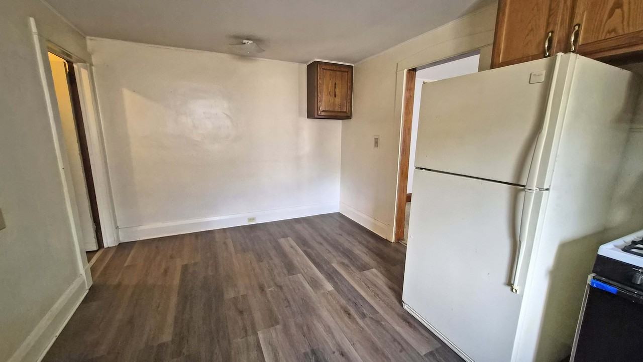 52 N Brockway Ave #3 - Photo 4 of 7