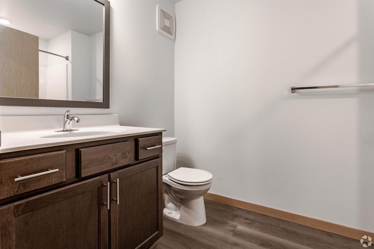 Park Brook Apartments (D) - Photo 6 of 21