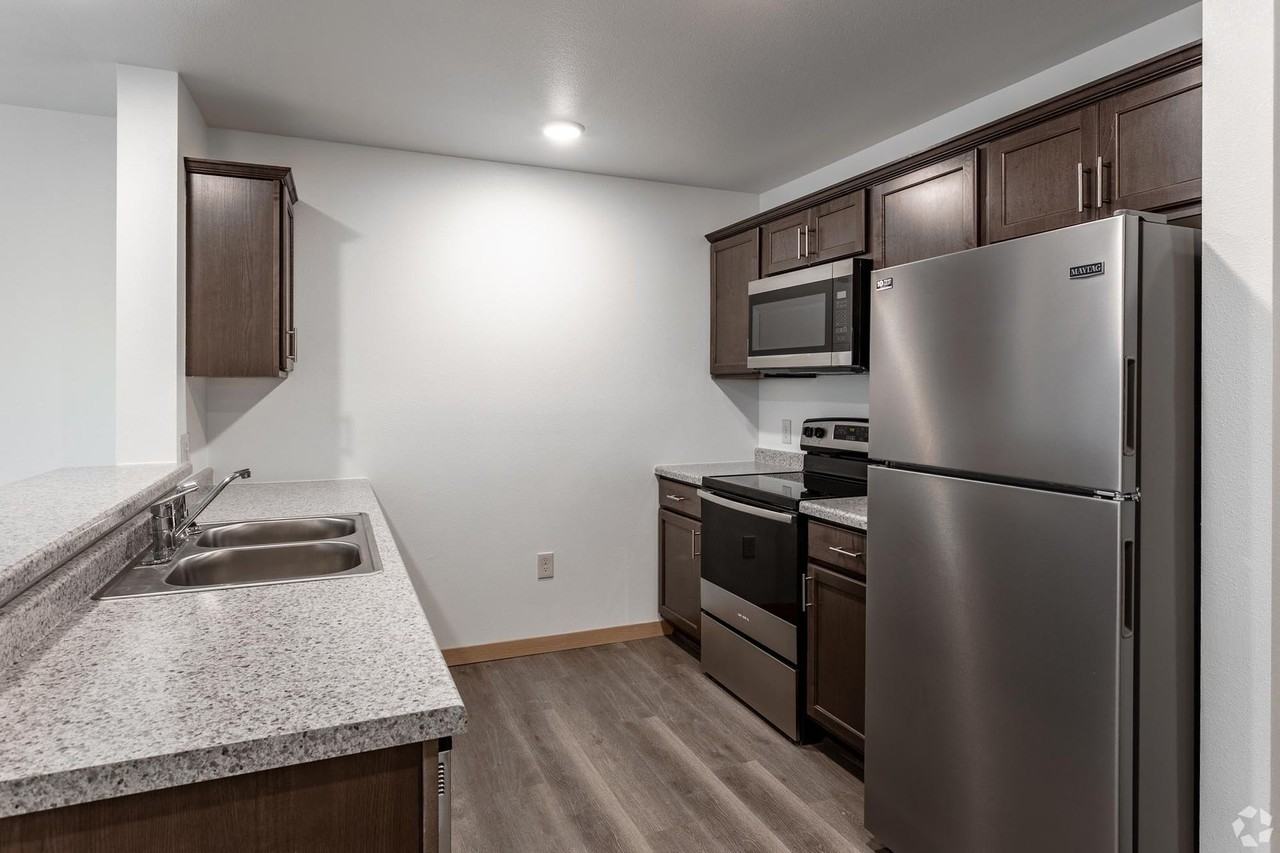 Park Brook Apartments (D) - Photo 7 of 21