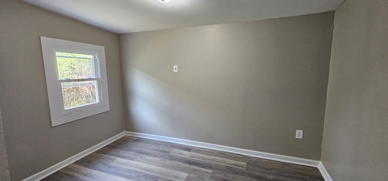 534 Cranbrook St #1 - Photo 4 of 11