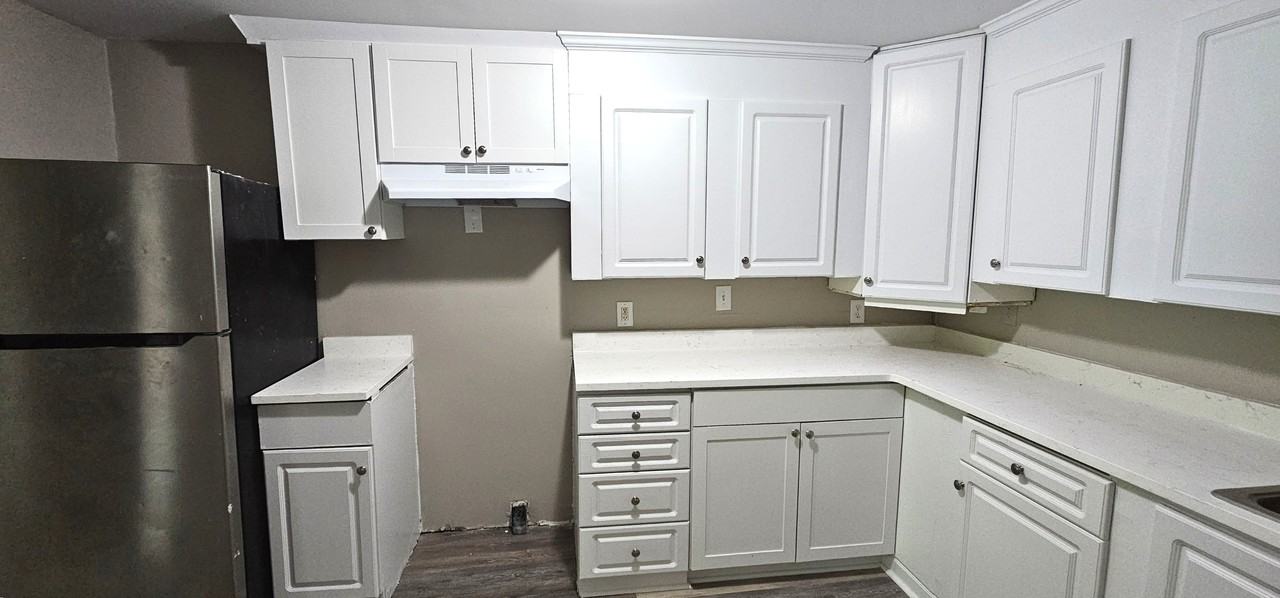 534 Cranbrook St #1 - Photo 7 of 11