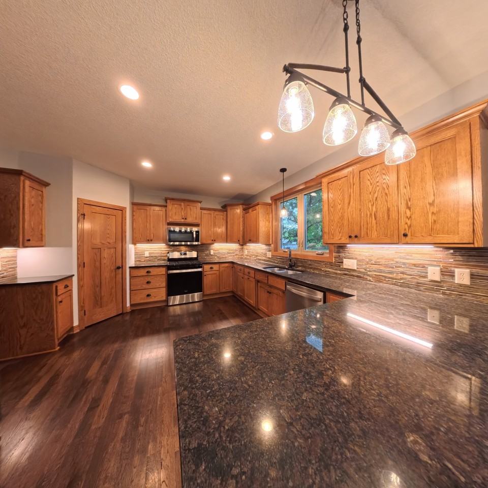 11956 Castle Rock Ct N #1 - Photo 6 of 41