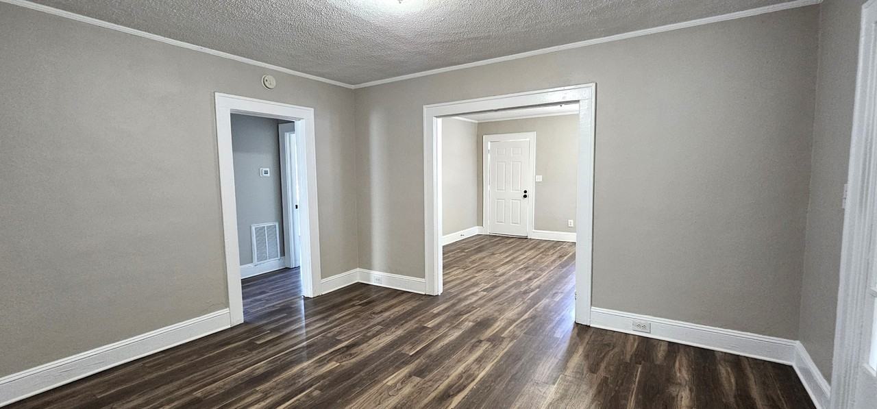 1215 Arlington St #1 - Photo 3 of 14