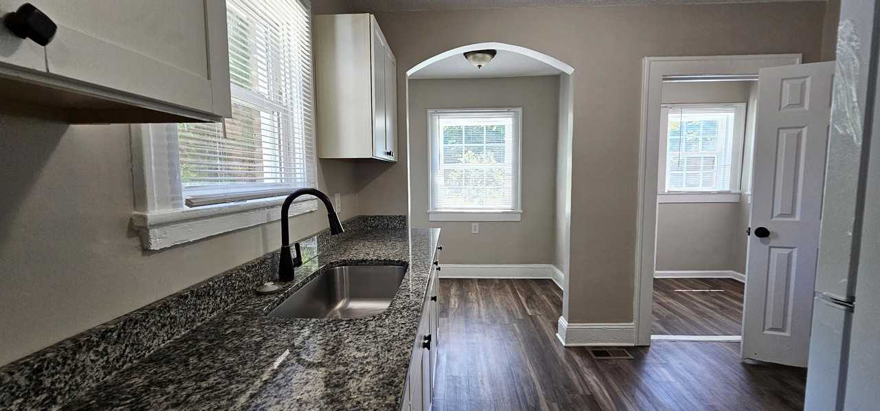 1215 Arlington St #1 - Photo 6 of 14
