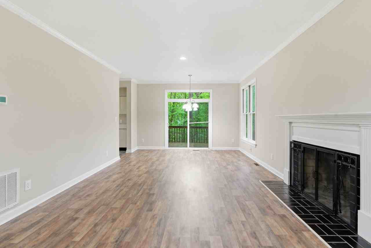 102 Markham Dr #1 - Photo 4 of 10