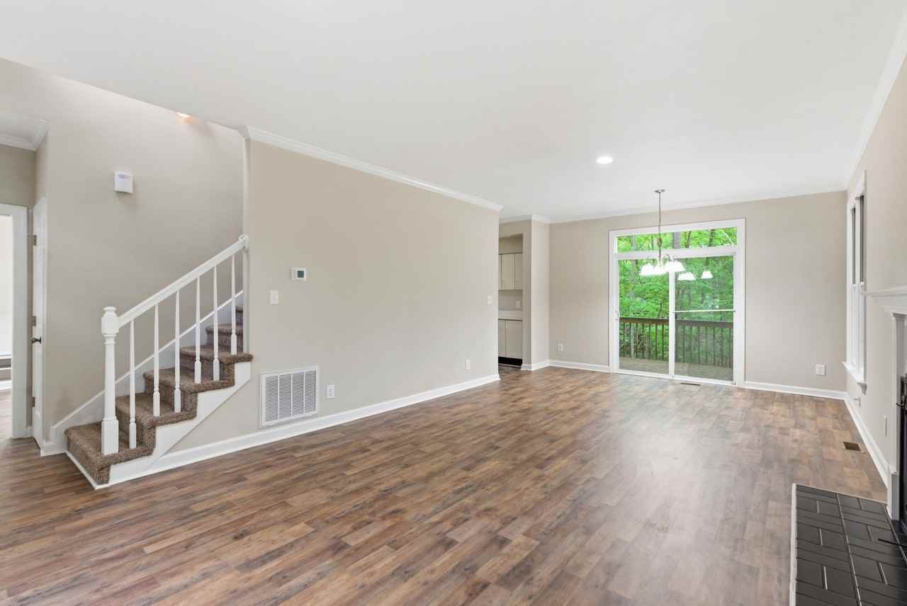102 Markham Dr #1 - Photo 5 of 10