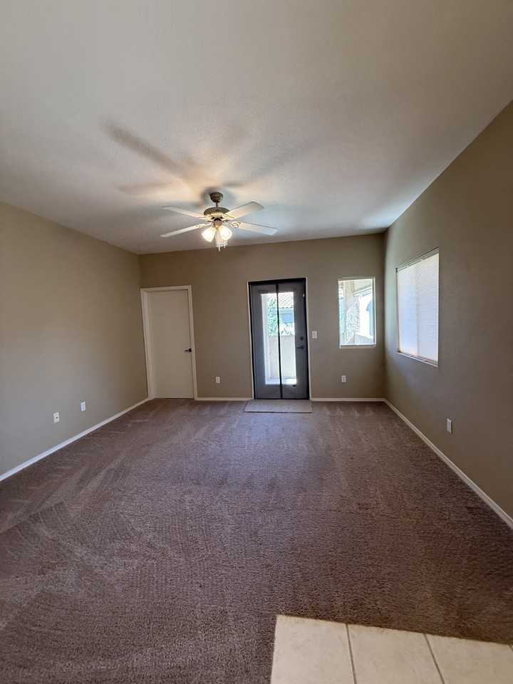 6800 Vista Del Norte Drive Northeast - 925Apt 925 #925 - Photo 2 of 11