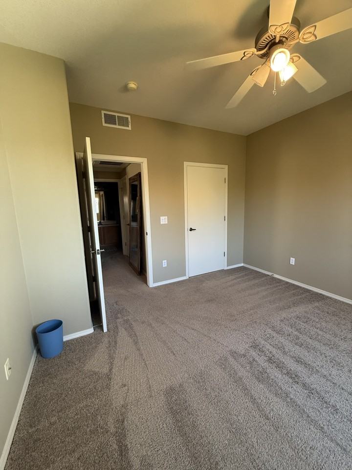 6800 Vista Del Norte Drive Northeast - 925Apt 925 #925 - Photo 6 of 11