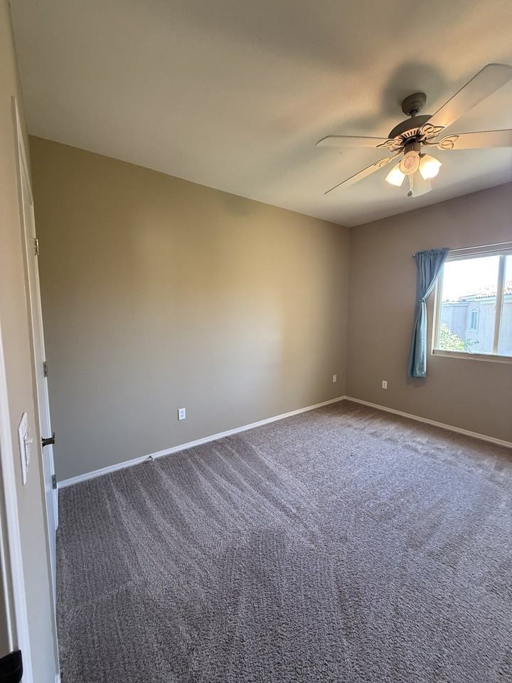 6800 Vista Del Norte Drive Northeast - 925Apt 925 #925 - Photo 7 of 11