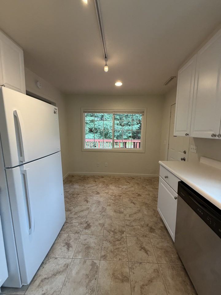 506 Sonoma Ave #1 - Photo 6 of 16