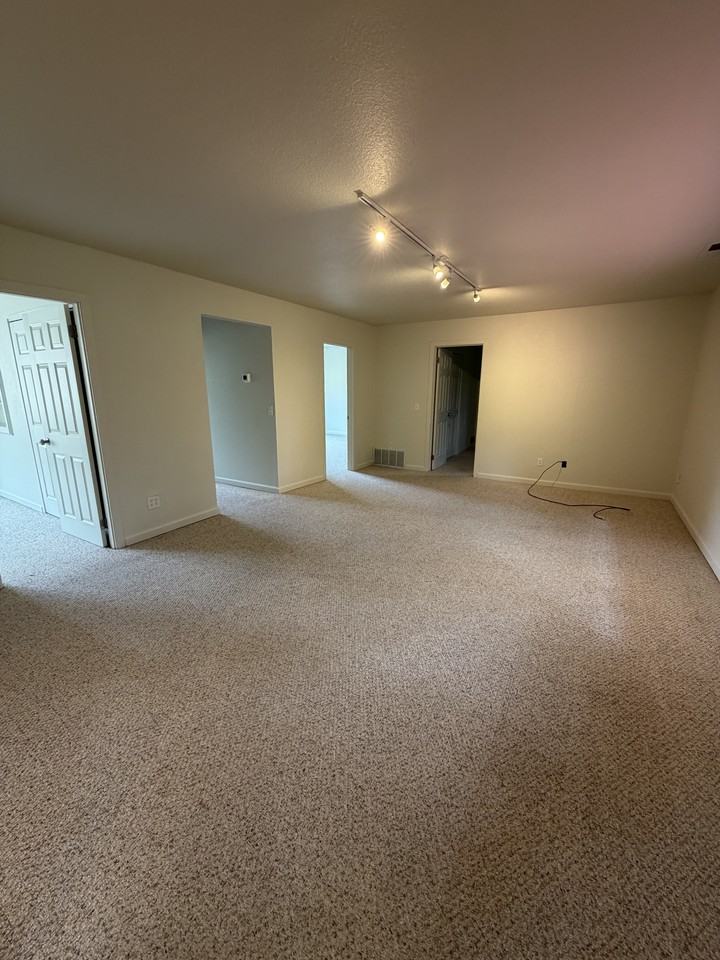 506 Sonoma Ave #1 - Photo 7 of 16