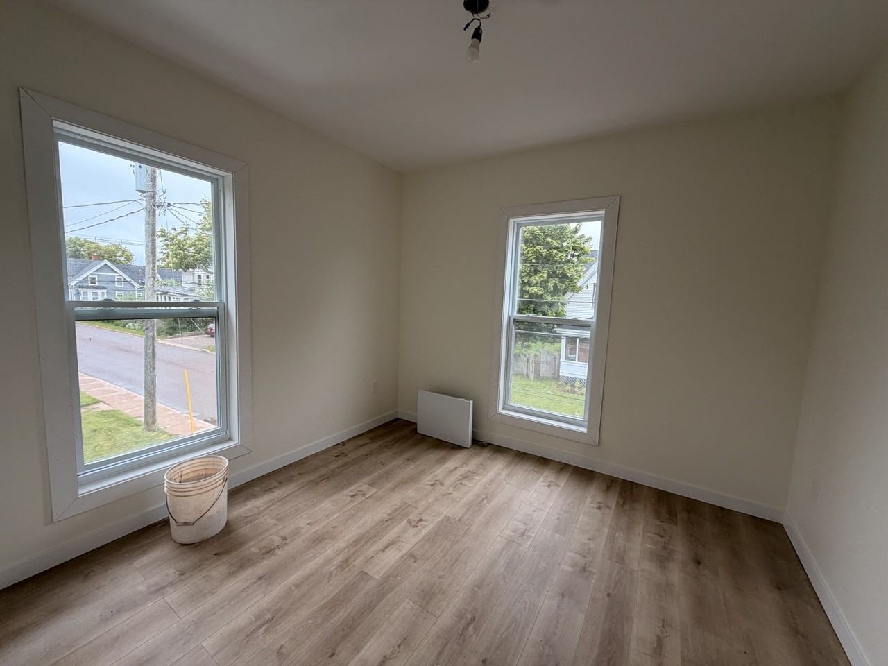 135 Spring St Uppr #2 - Photo 3 of 27
