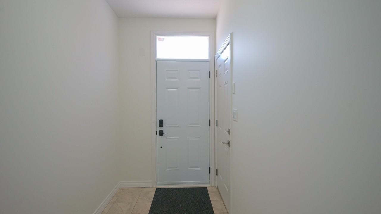 50 Robert Peel Rd #FH - Photo 2 of 33