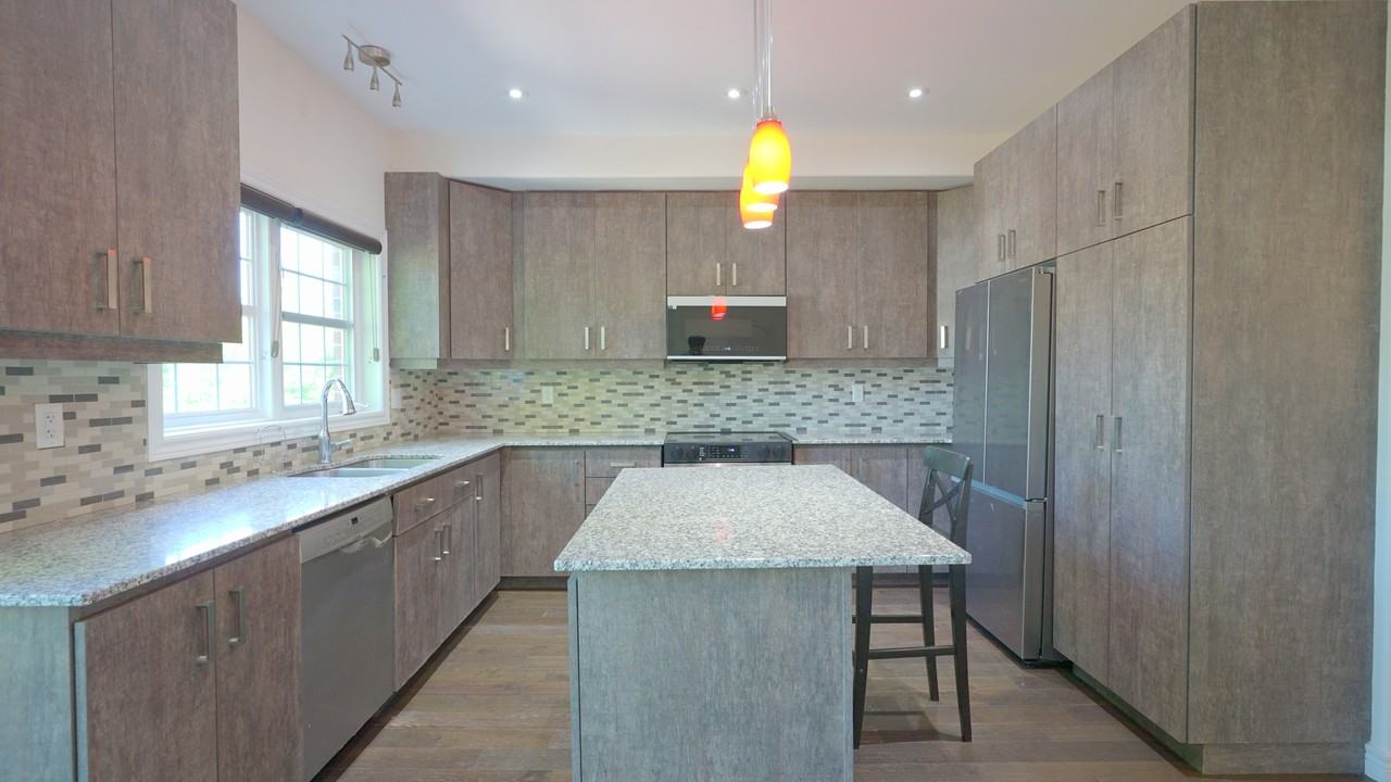 50 Robert Peel Rd #FH - Photo 7 of 33