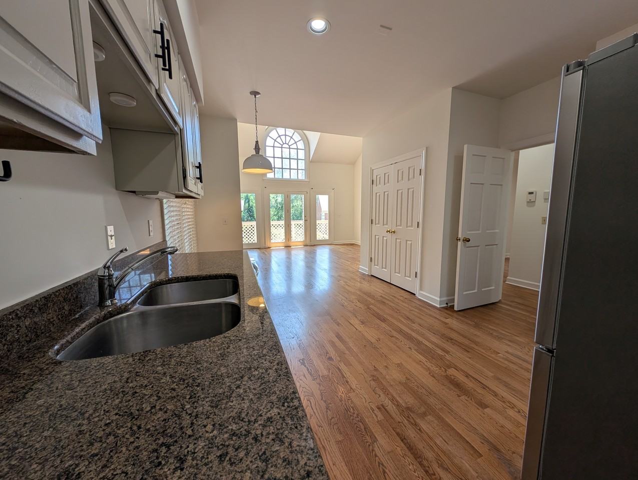 407 Clairton Ct #1 - Photo 6 of 47
