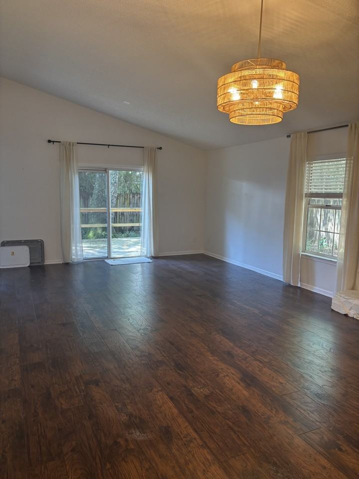 1404 San Jose Rd #1 - Photo 5 of 28