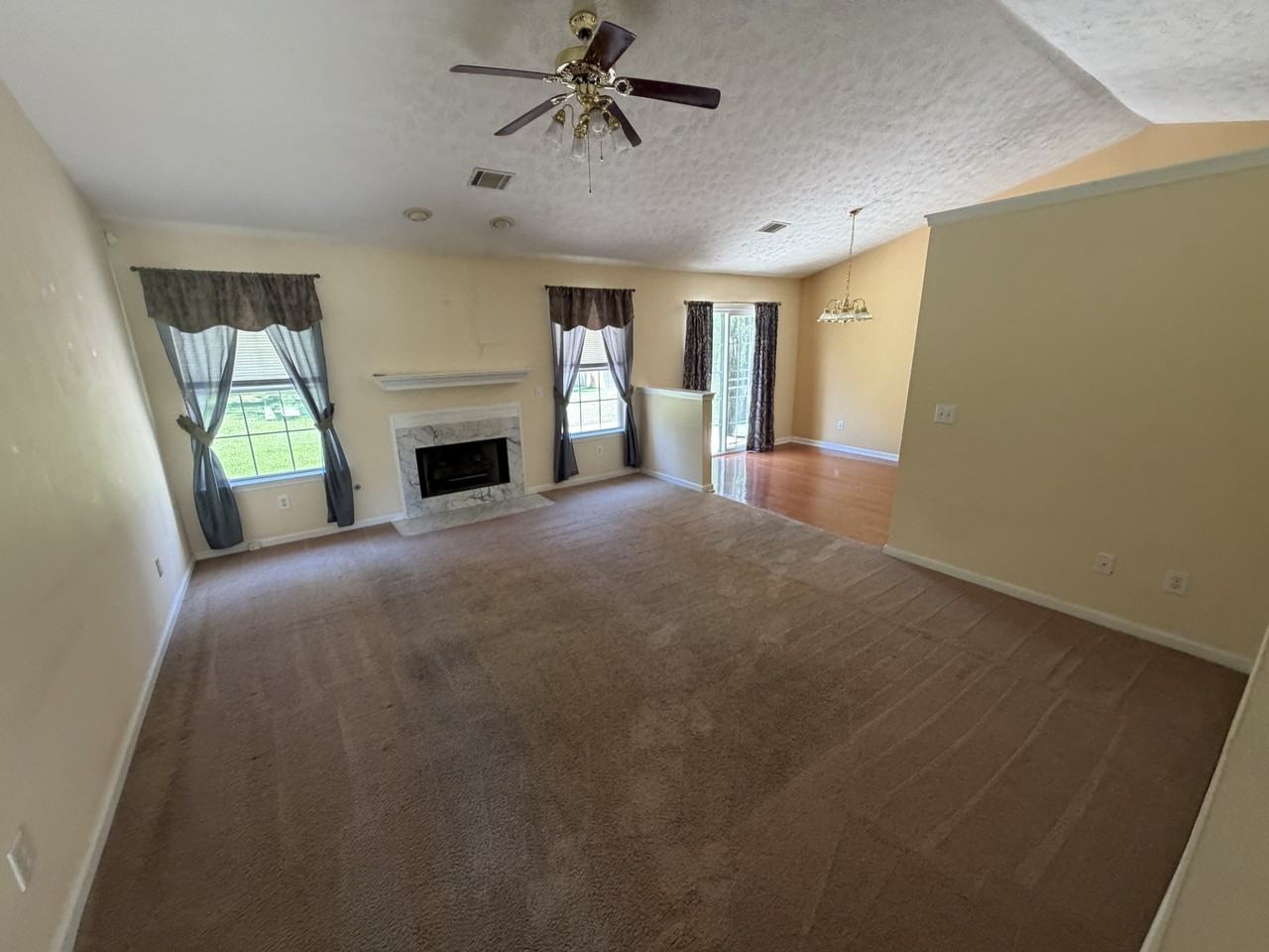 105 Pleasant Ln #1 - Photo 2 of 4