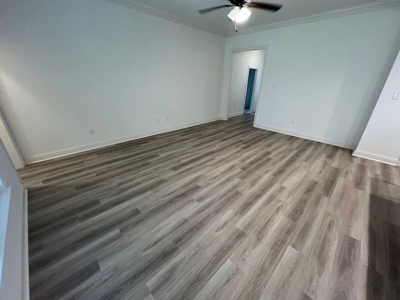 7108 Kenilworth Crossing Ave - Photo 6 of 43