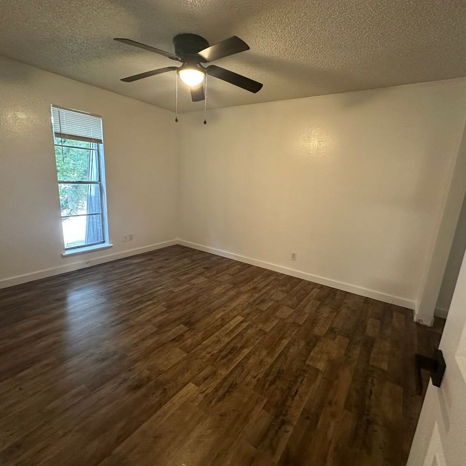 Southbrook Apartments - Photo 5 of 14