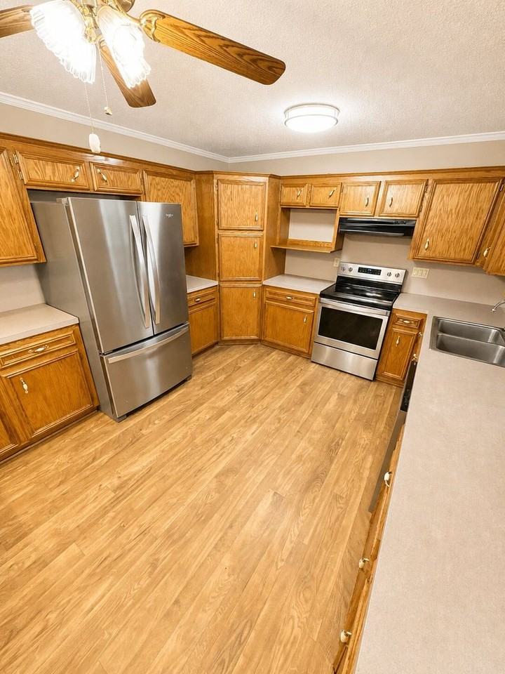 436 E Mckinley Ave - Photo 4 of 14