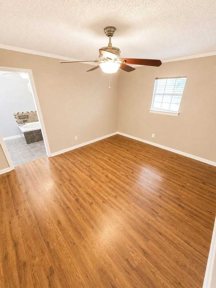 436 E Mckinley Ave - Photo 5 of 14