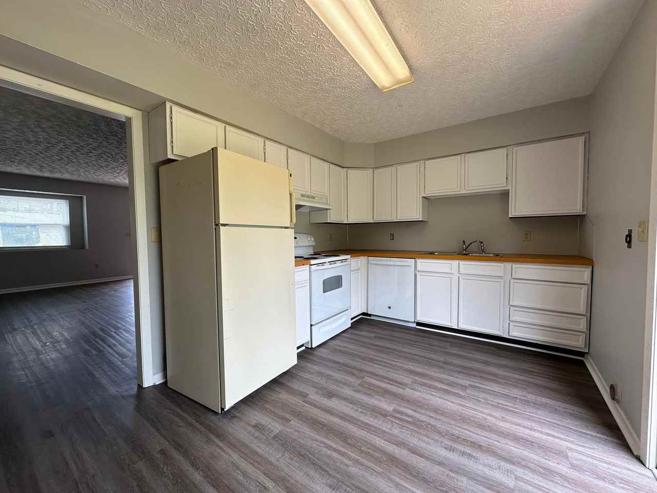3159 Tiffany Ct - Photo 4 of 11
