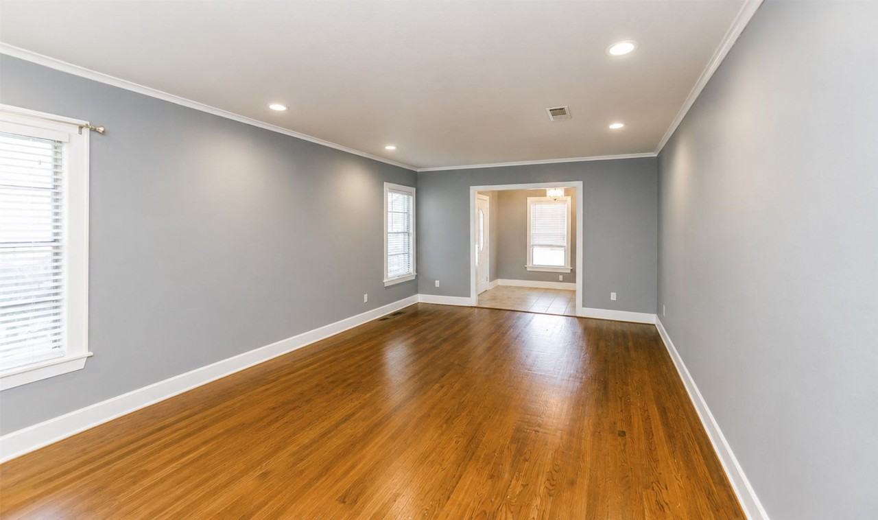 3836 Maryland Ave - Photo 4 of 50