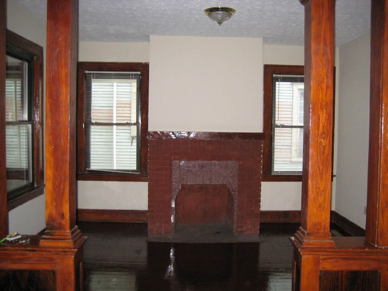 611 E 37th St - Photo 5 of 6