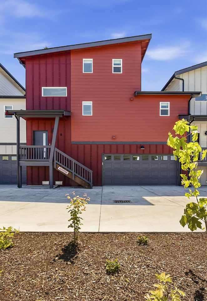27523 102nd Ave Nw #B - Photo 2 of 33