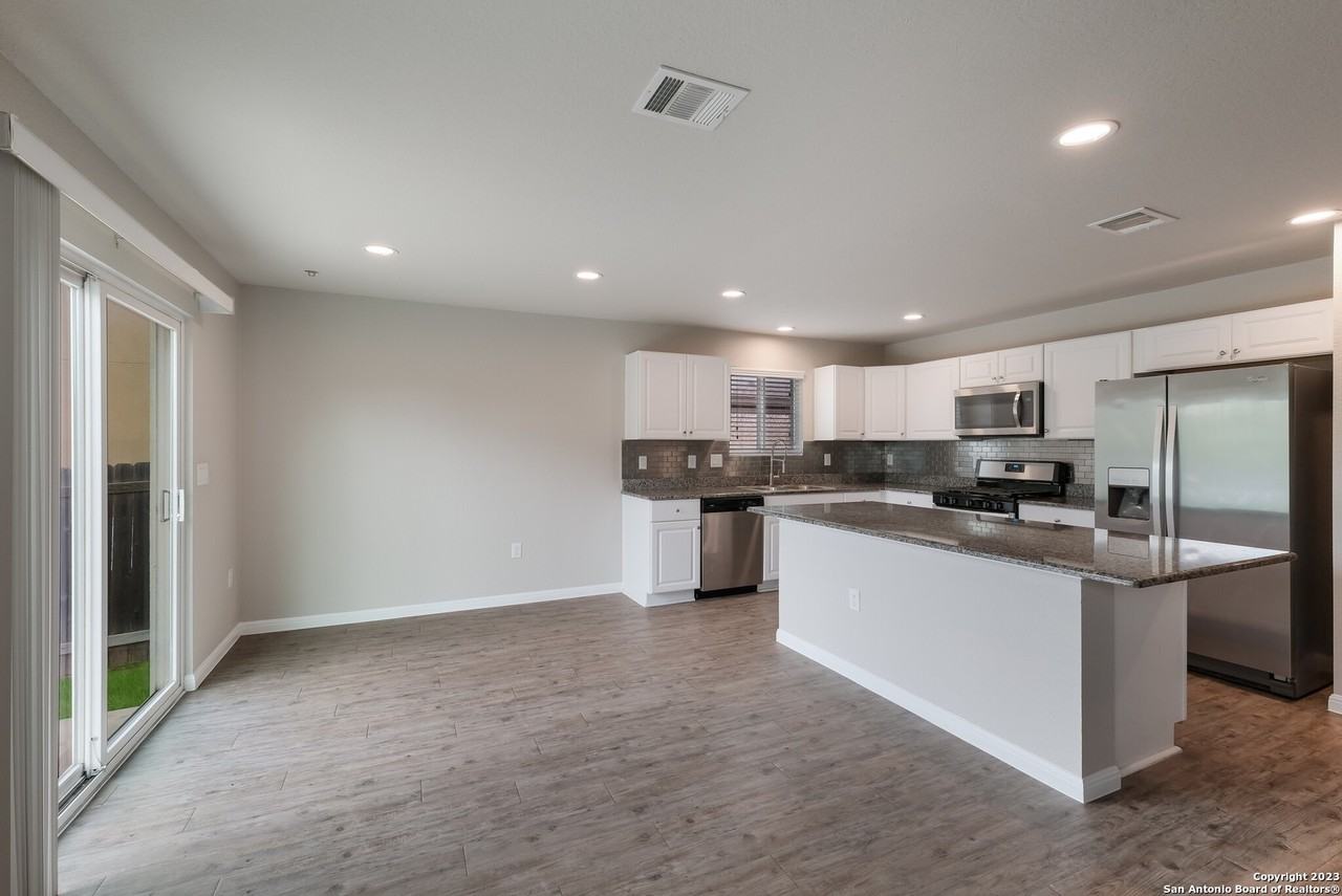 10102 Relic Oaks #1 - Photo 2 of 17