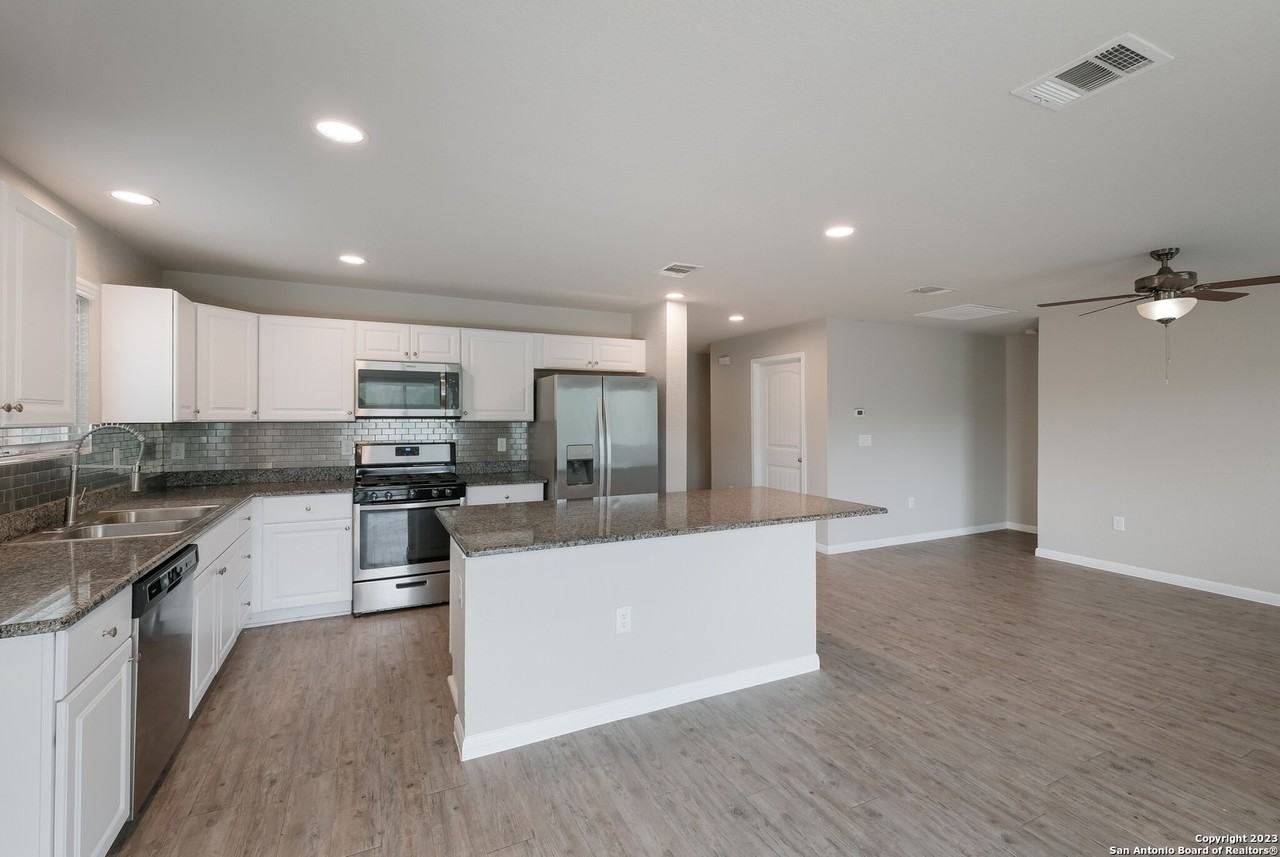 10102 Relic Oaks #1 - Photo 3 of 17