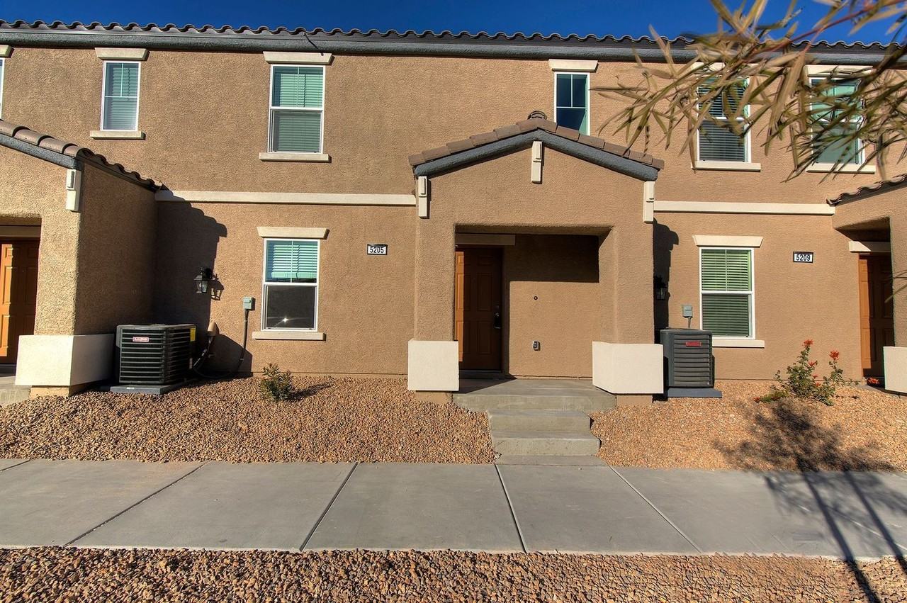 5205 Silica Chalk Ave - Photo 2 of 23
