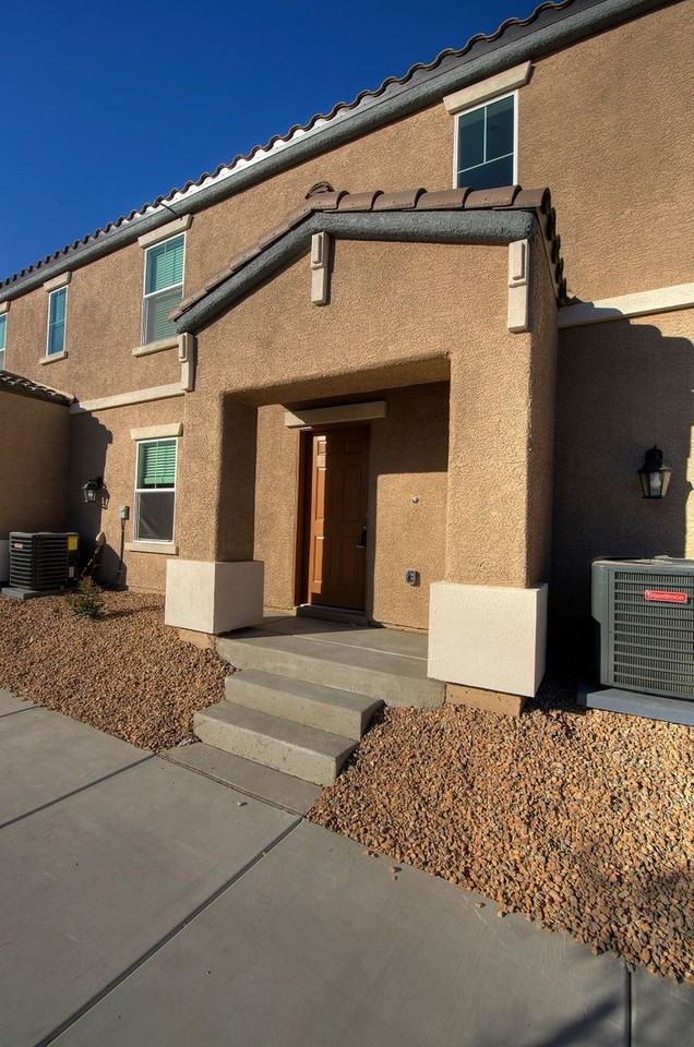 5205 Silica Chalk Ave - Photo 3 of 23