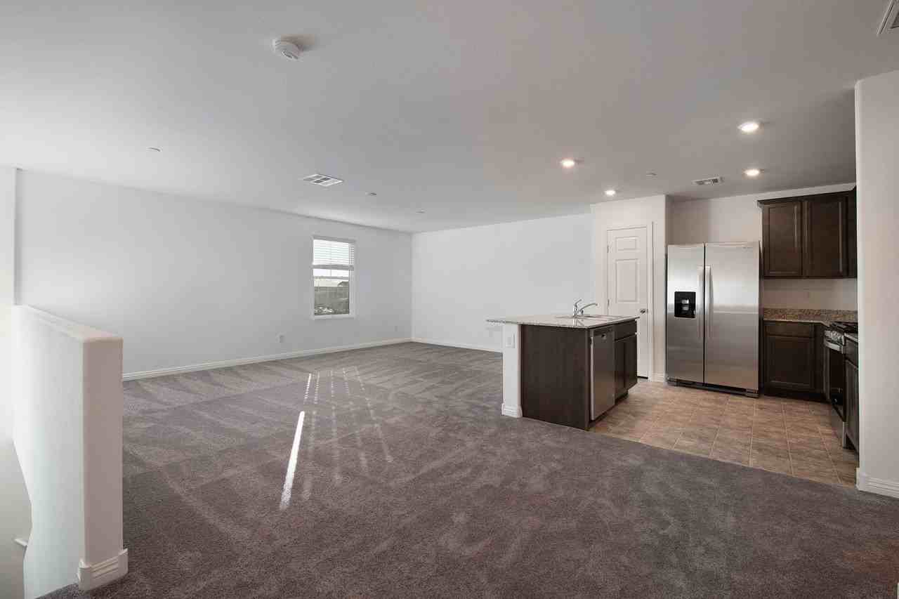 5205 Silica Chalk Ave - Photo 4 of 23