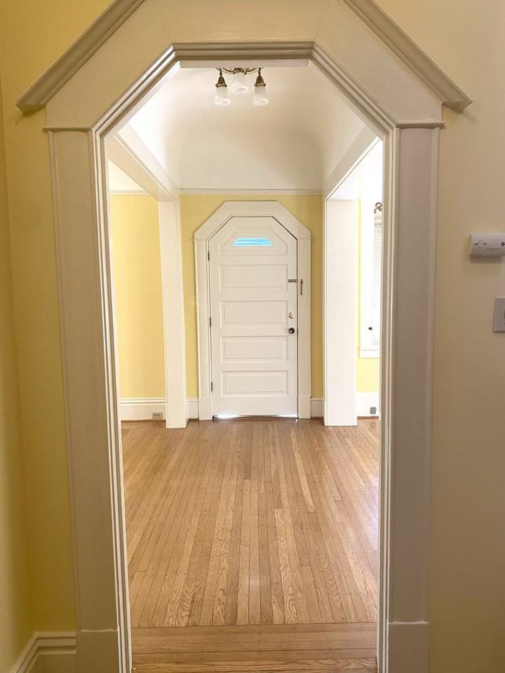 2530 O St - Photo 6 of 20