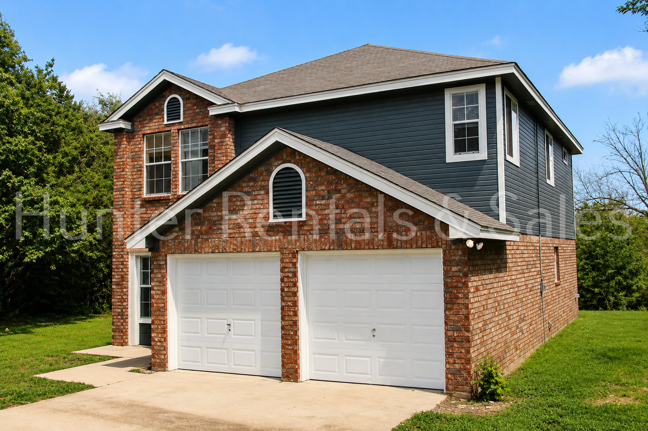 3275 Etta Kay Ln - Photo 2 of 32