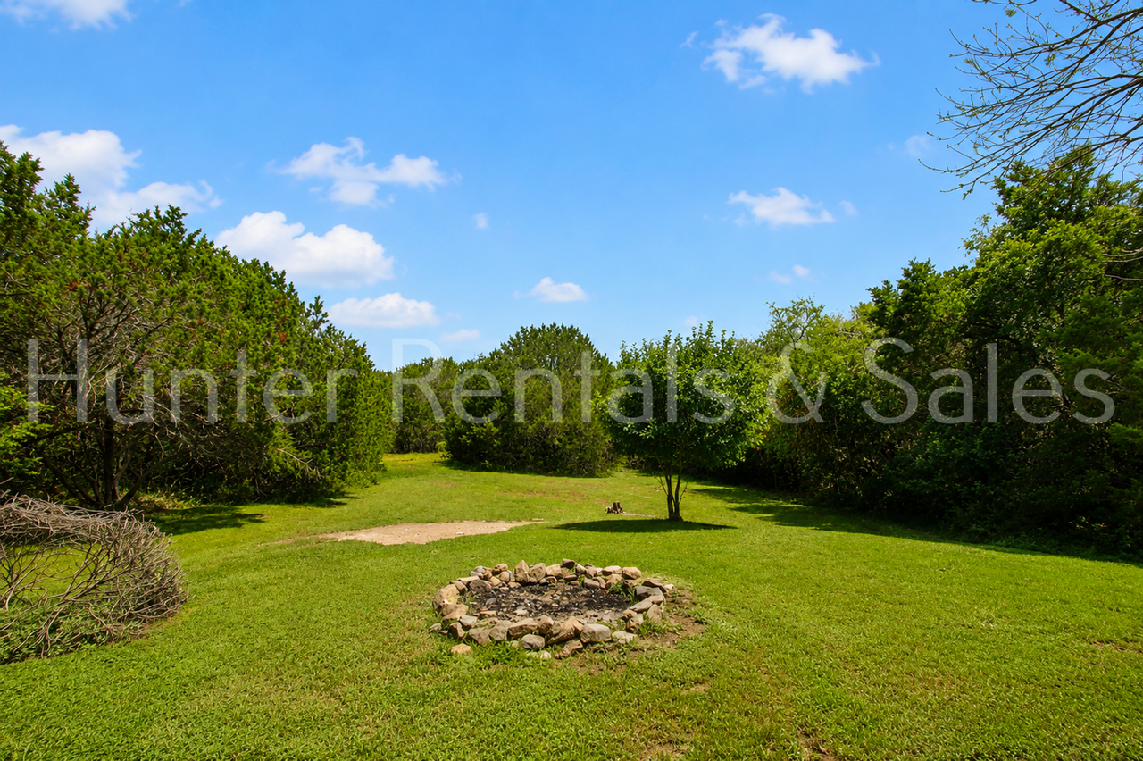 3275 Etta Kay Ln - Photo 3 of 32