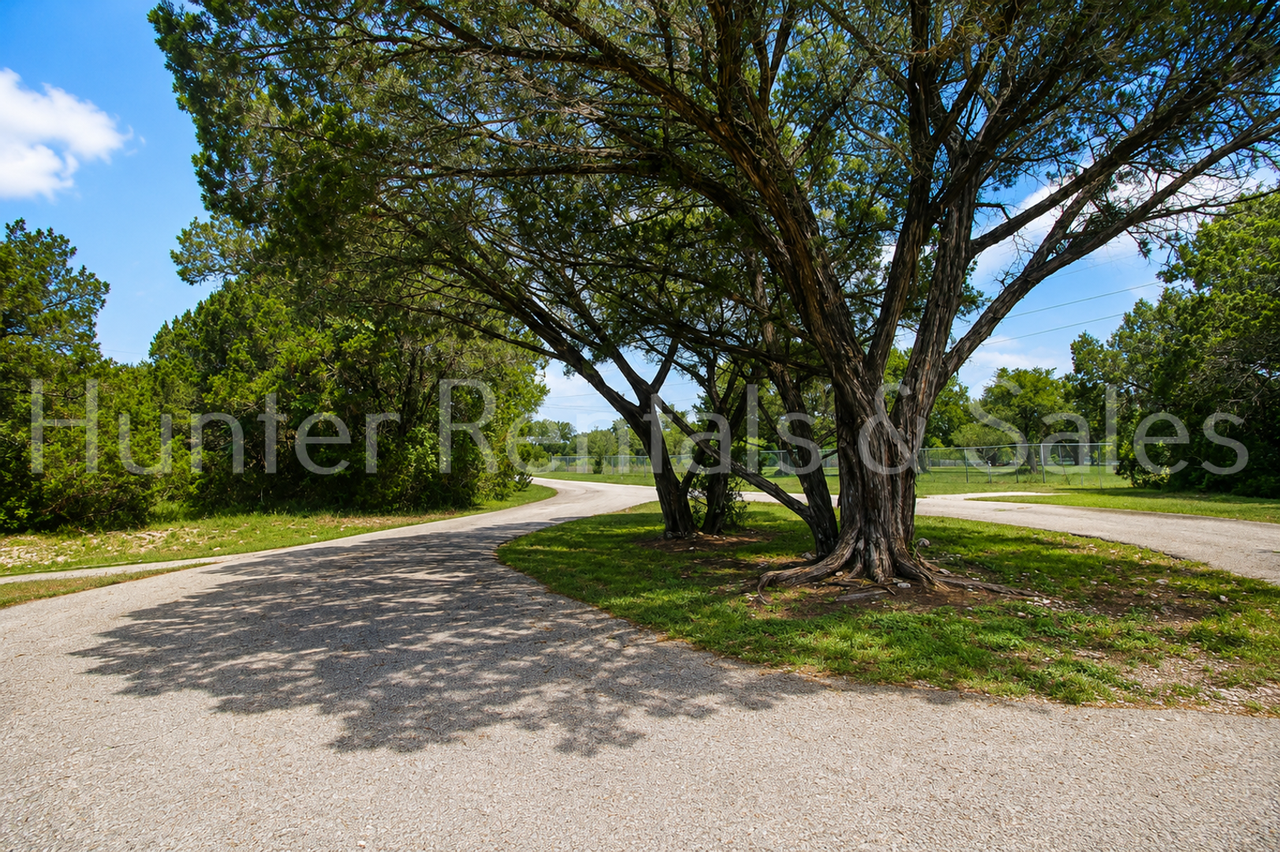 3275 Etta Kay Ln - Photo 7 of 32