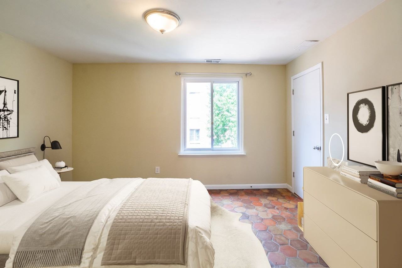 801 Addison St #B - Photo 4 of 33