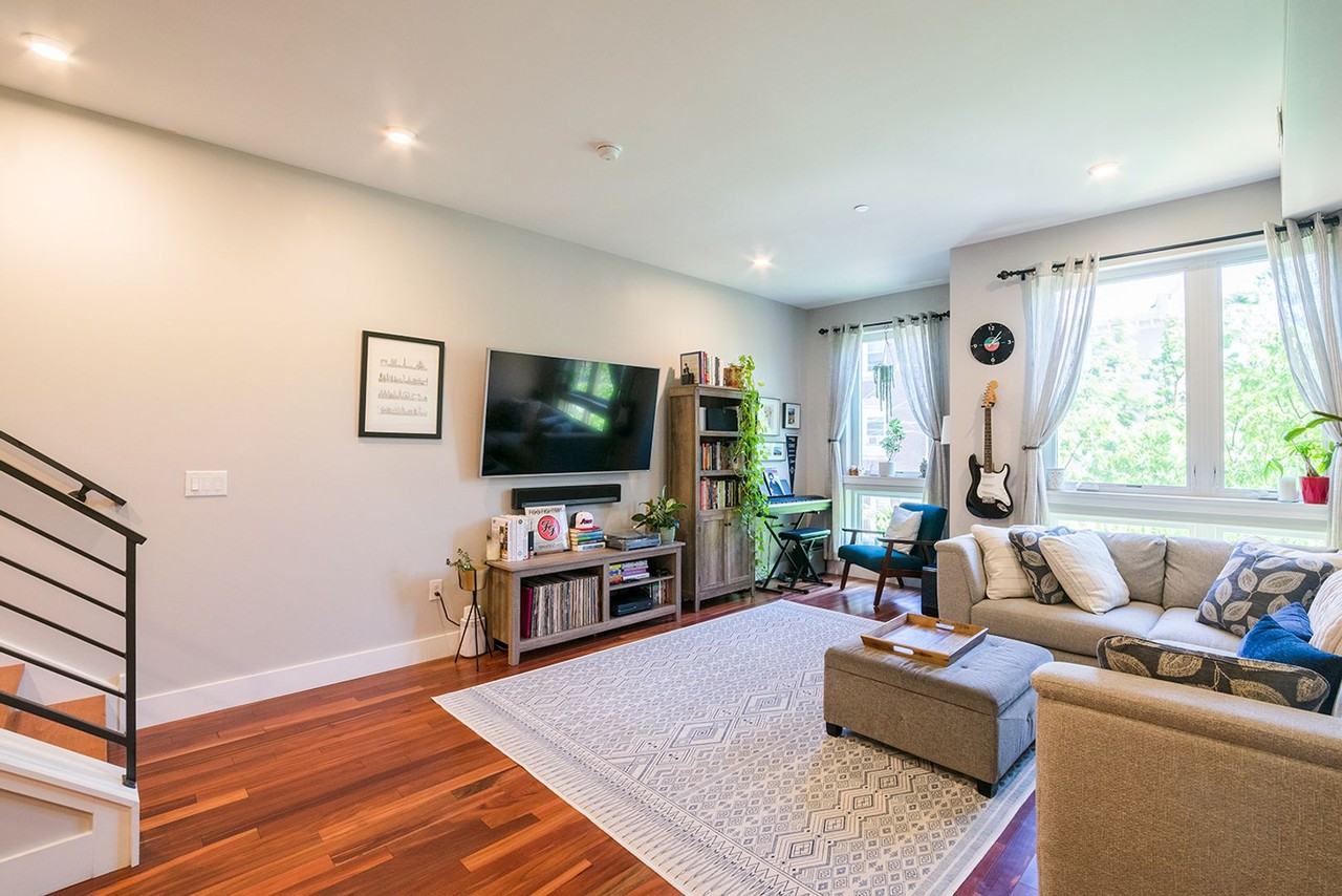 1842 Frankford Ave - Photo 2 of 28