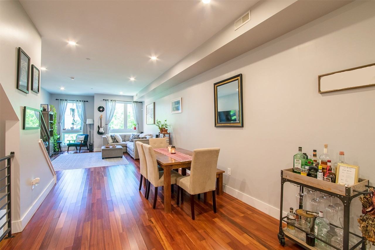 1842 Frankford Ave - Photo 3 of 28