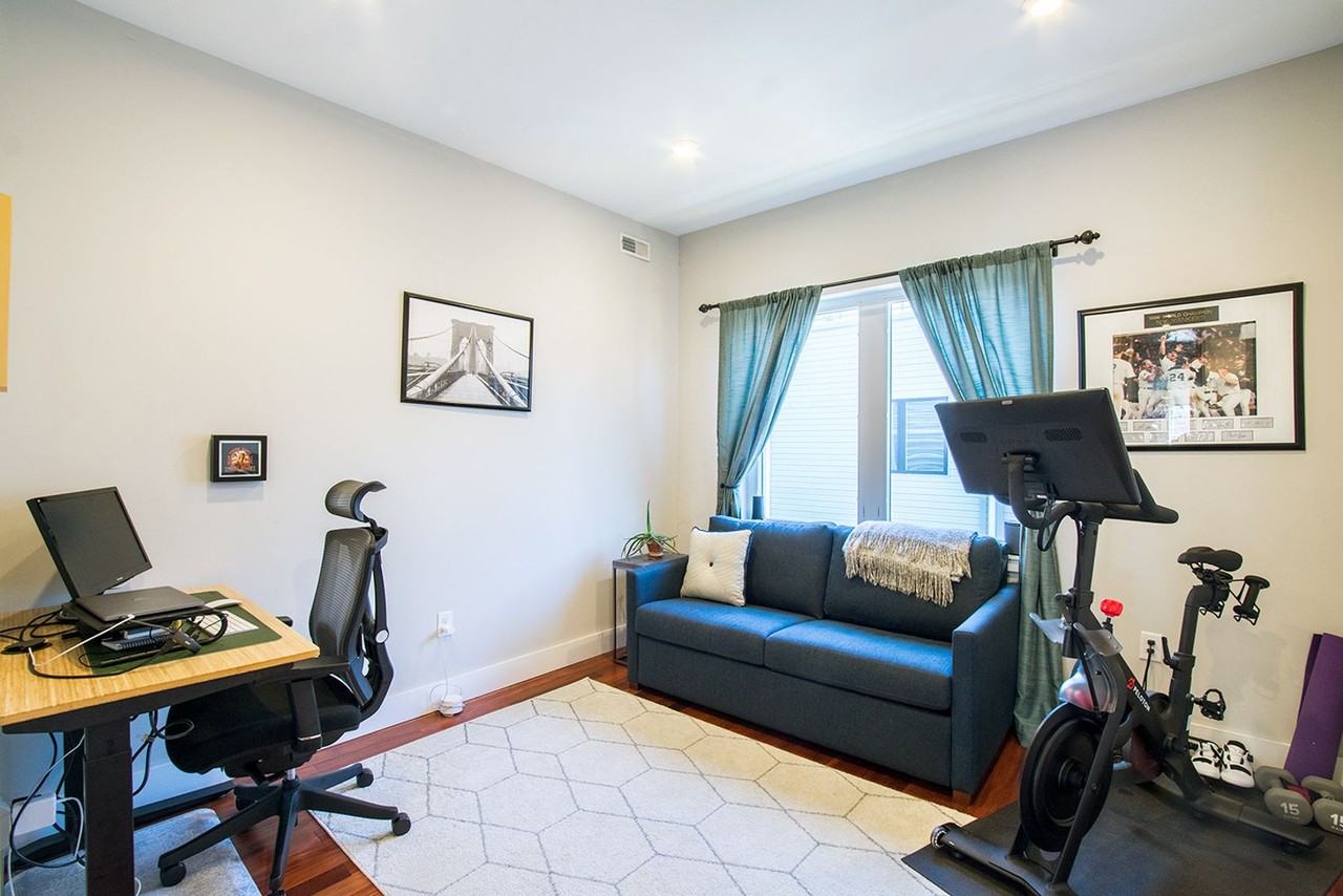 1842 Frankford Ave - Photo 4 of 28