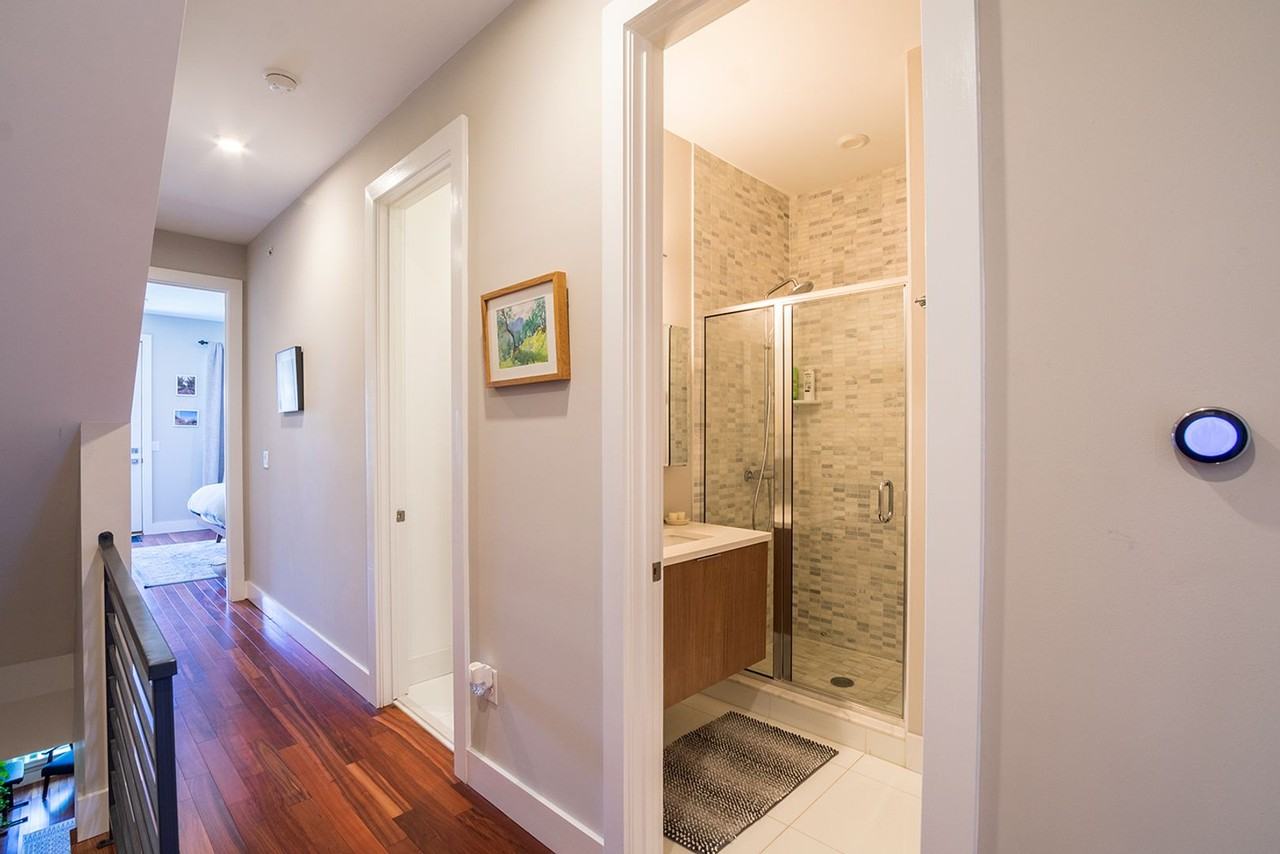 1842 Frankford Ave - Photo 5 of 28