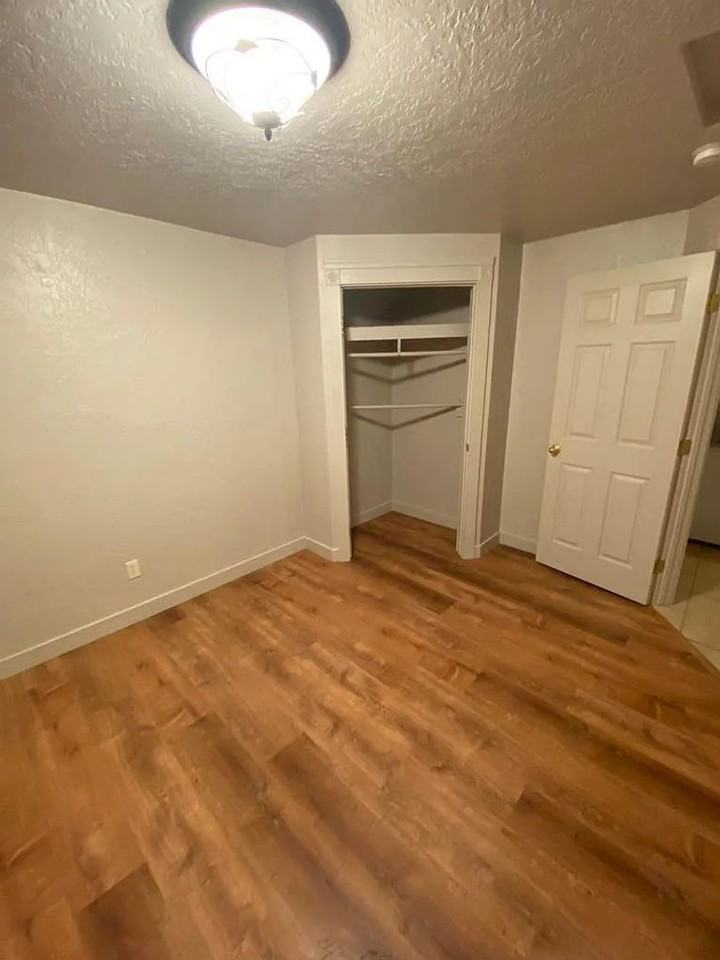 1529 Nw 6th St - Photo 5 of 9