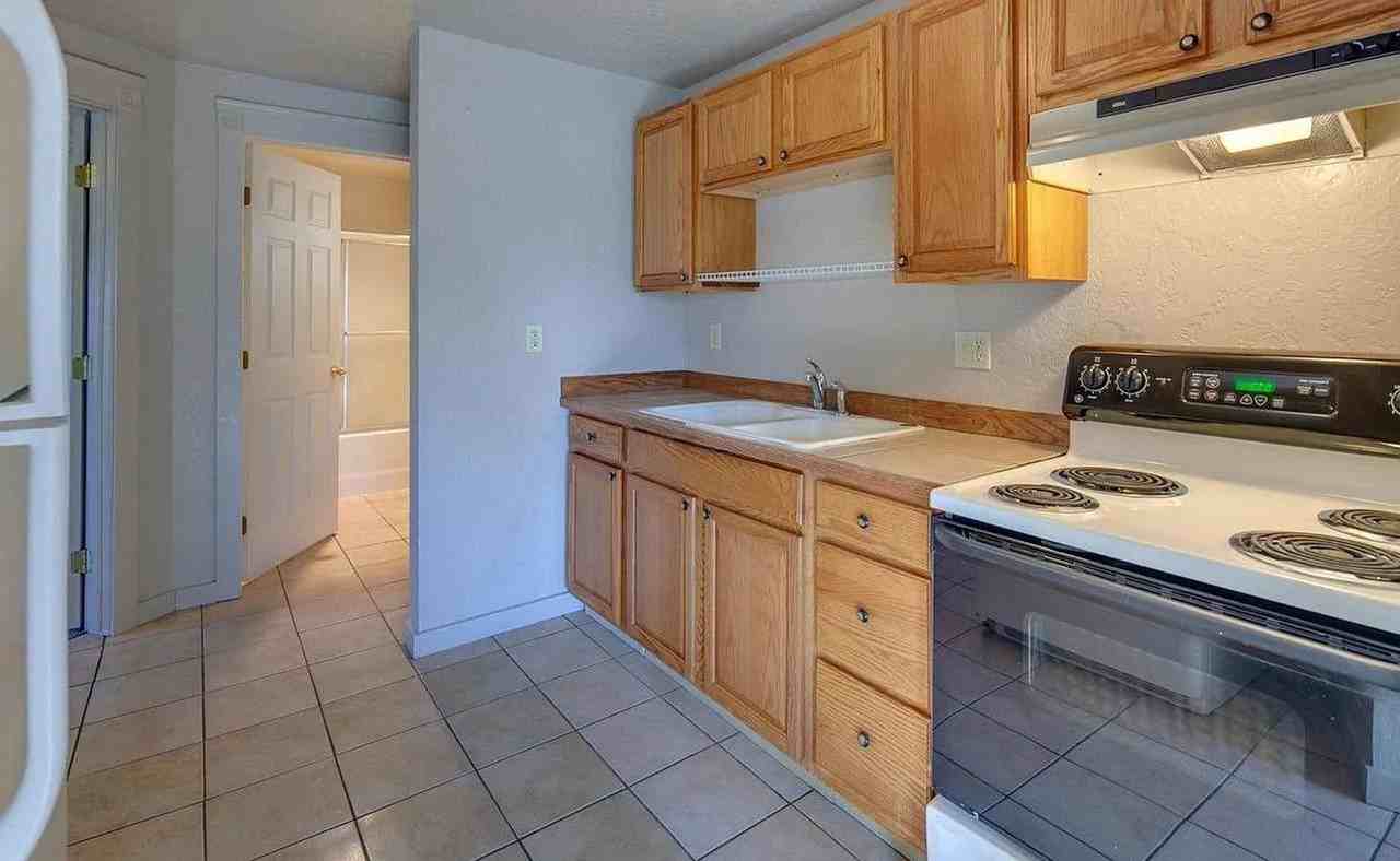 1529 Nw 6th St - Photo 7 of 9