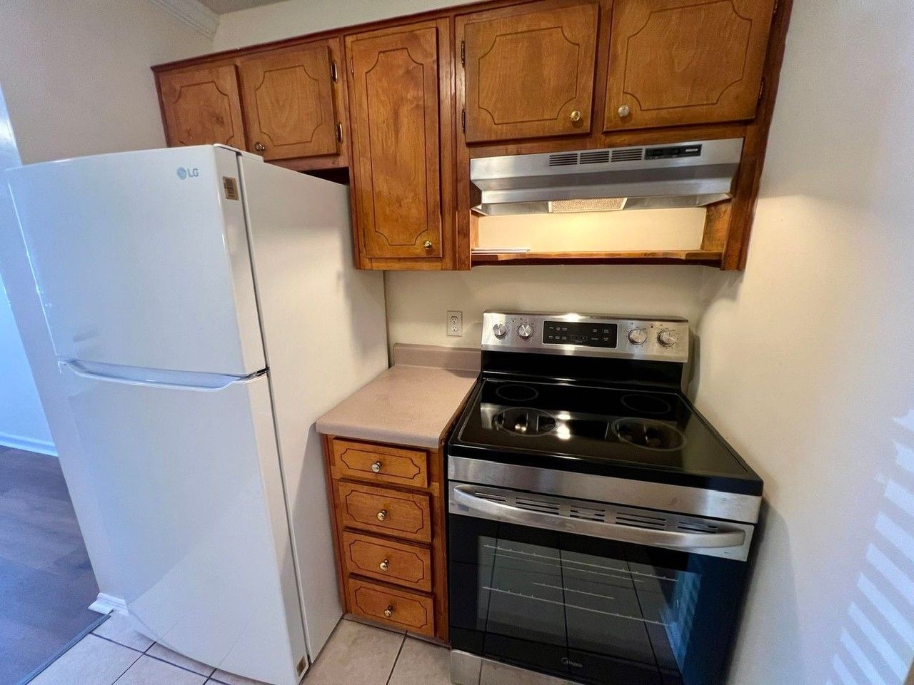 2124 Doctor Martin Luther King Jr Blvd - Photo 5 of 10