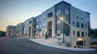 880 N Main - Photo 1 of 1