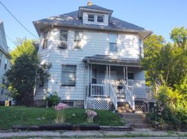 featured image of 1121 14th St