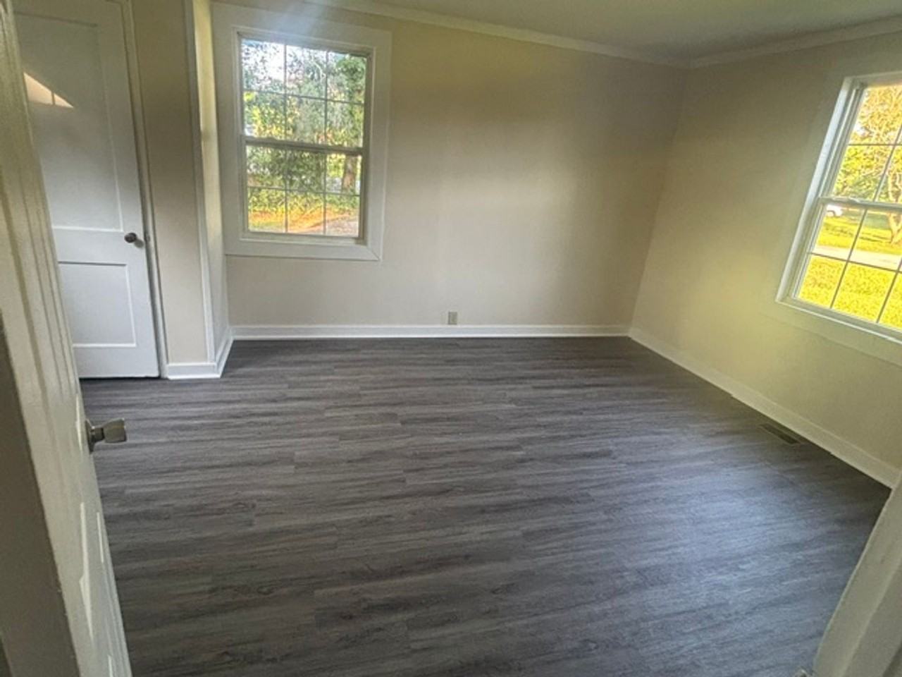 115 Miller Blvd - Photo 4 of 9