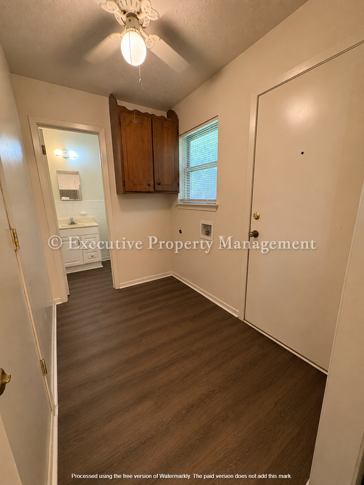 616 Cedar Dr - Photo 4 of 17
